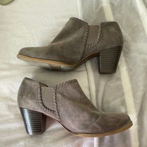 Worn once! Life stride booties